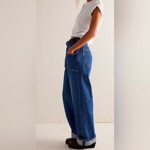 We The Free Palmer “cuffed” Dark Blue Wide leg Jeans